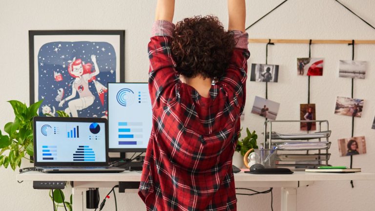 Should You Use A Stool With Standing Desk?